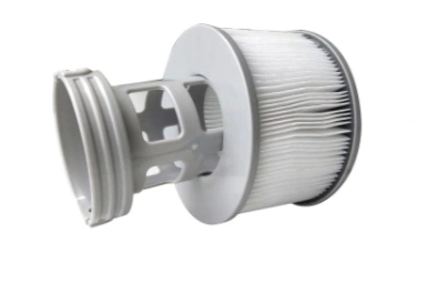 Jak często zmieniać filtr w jacuzzi?  Oczywiście wszystko zależy od tego w jaki sposób dbasz o czystość wody w jacuzzi. Rekomendujemy wymieniać filtr raz na 2-3 miesiące.  płucz filtr - wystarczy, że raz na dwa tygodnie wyjmiesz filtr z wody i przepłuczesz go pod bieżącą wodą o dużym ciśnieniu. Kiedy filtr wyschnie, należy zamoczyć go w wodzie i z powrotem zamontować w pompie. Warto mieć wtedy zapasowy i podczas schnięcia używać drugiego, używaj chemii basenowej, w celu neutralizacji rozmnażania patogenów w wodzie, przed kąpielą w jacuzzi weź prysznic, dbaj aby spożywane posiłki oraz napoje w obrębie jacuzzi nie dostały się do wody, po wyjściu z jacuzzi, przed powrotem do niego opłucz stopy wodą