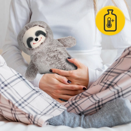 Plüss melegítőpalack lajhár mintás szövetborítással, 0,75 l