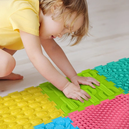 Ortopédiai érzékszervi puzzle szőnyeg gyermekeknek, 6 darab.