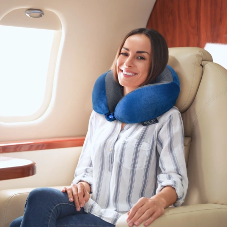 Patkó alakú utazópárna, sötétkék