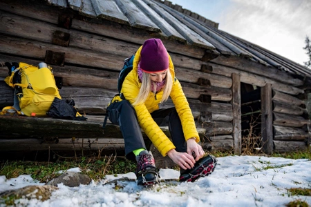 STANDARD csúszásgátló túrabakancsra, L (41–43)