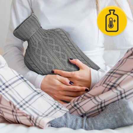 Gumi melegítőpalack pulóver mintás szövetborítással, 2 l